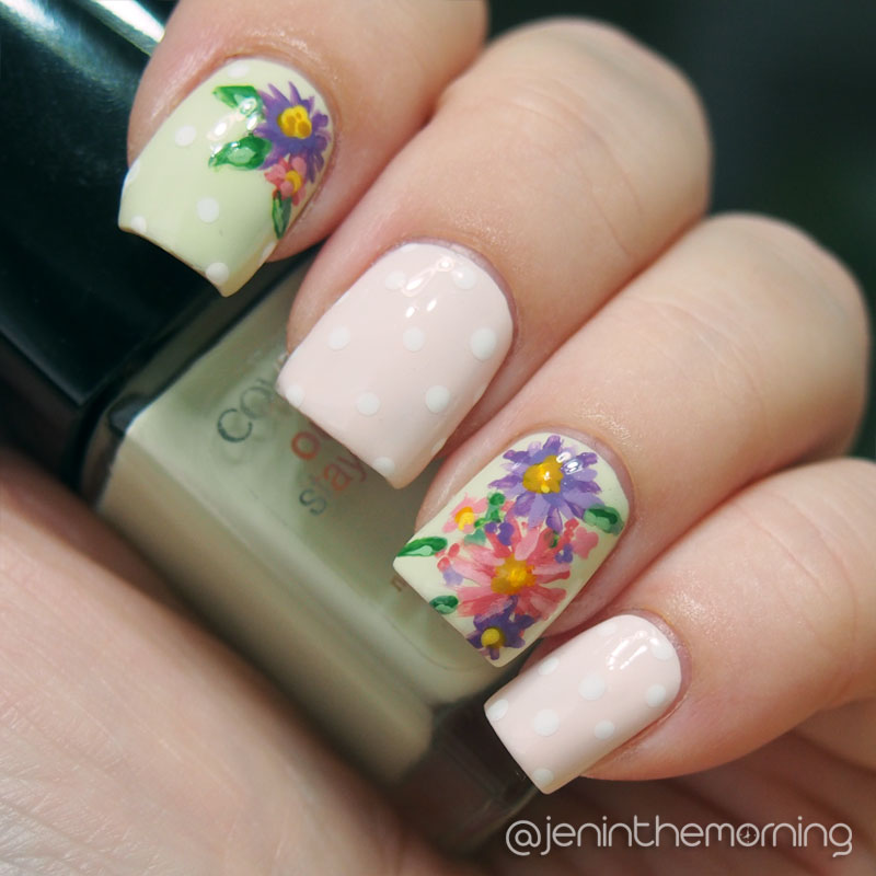 #nailartsep Day 22: Asters - indoor lighting