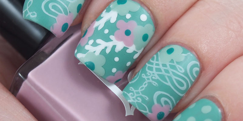 Matted Floral mani using Lucky Lacquer