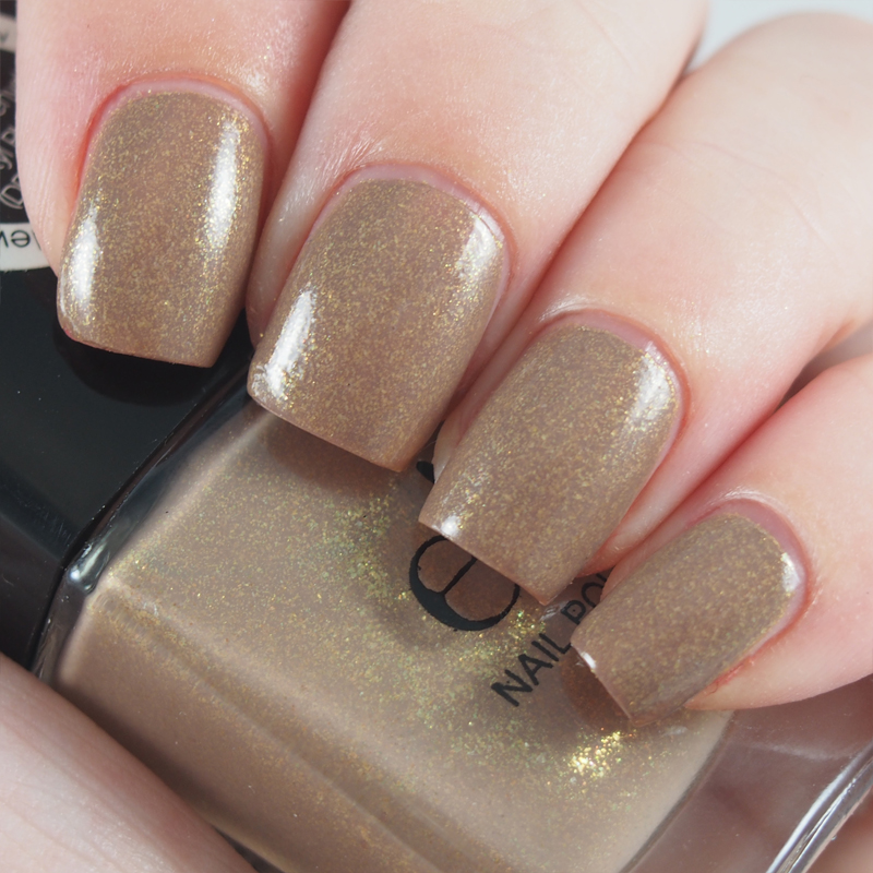 e.l.f. - Glamour Girl - indoors